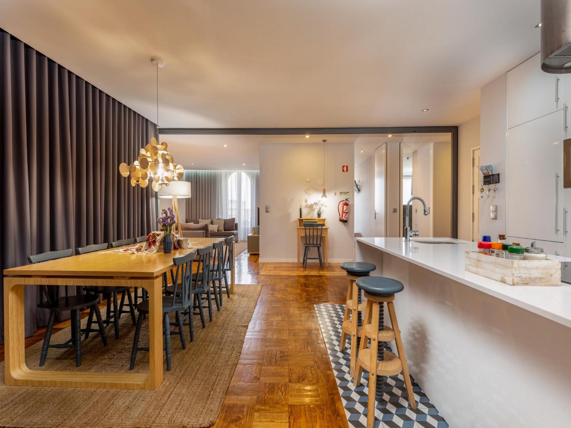 Apartamento Spacious With Balcony In