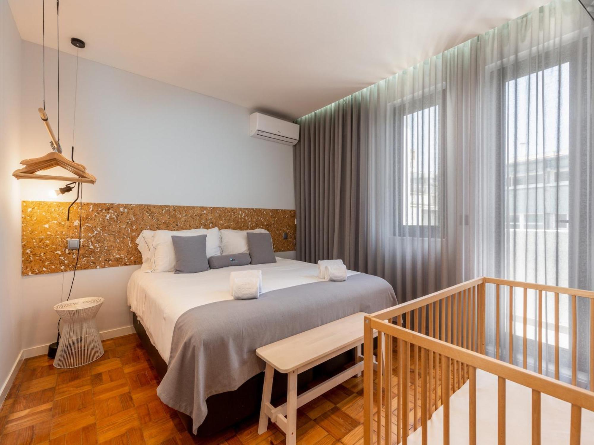 Spacious With Balcony In Apartamento *